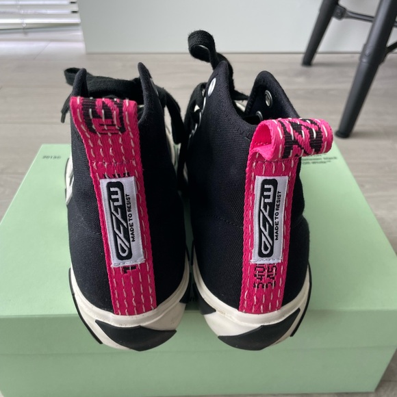 Off-White Vulcanized - Picture 2 of 7